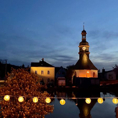 Pension Und Ferienwohnung Am Teich Шляйц Екстер'єр фото